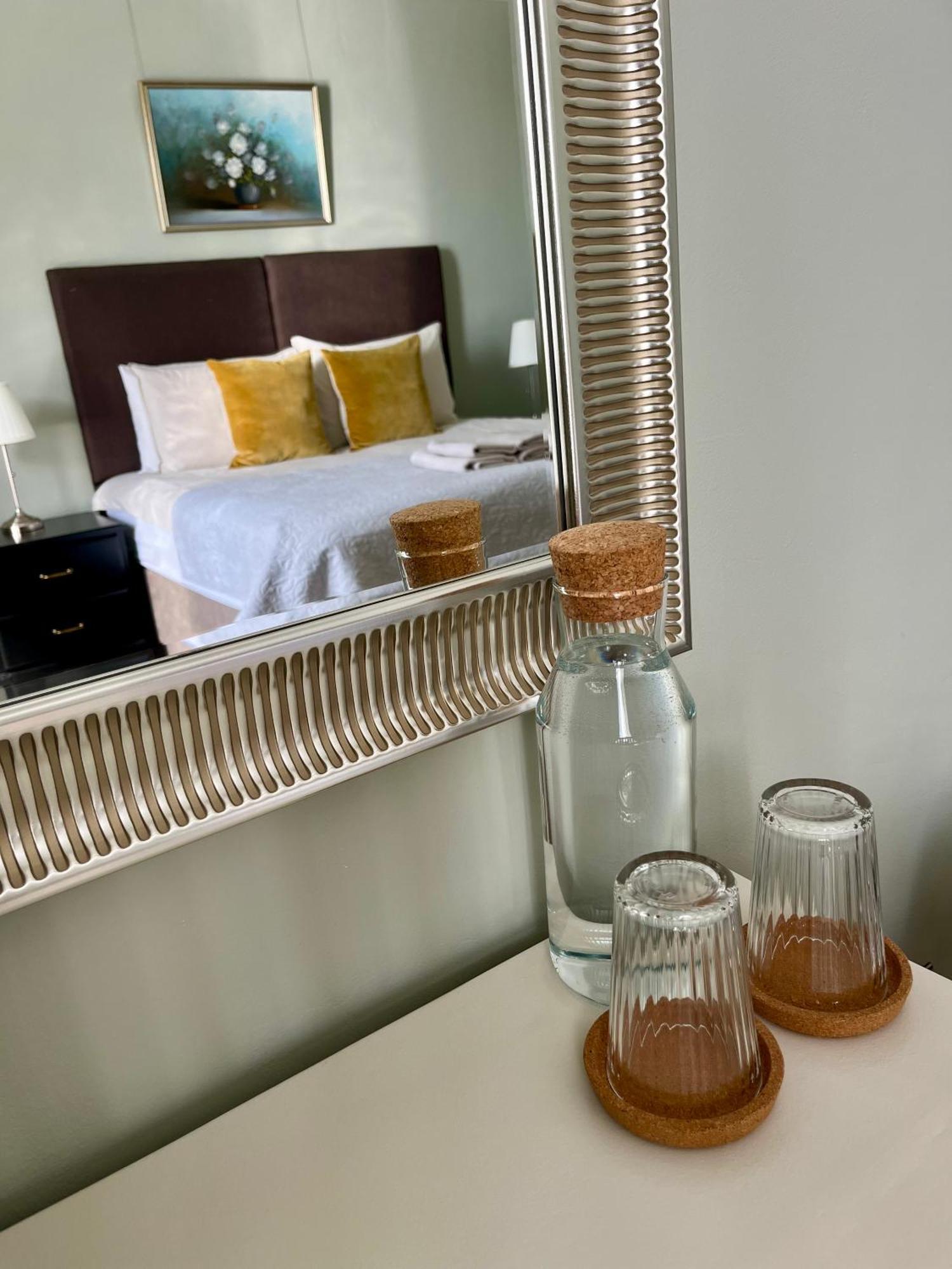 Acorn House คาลเลนเดอร์ ภายนอก รูปภาพ