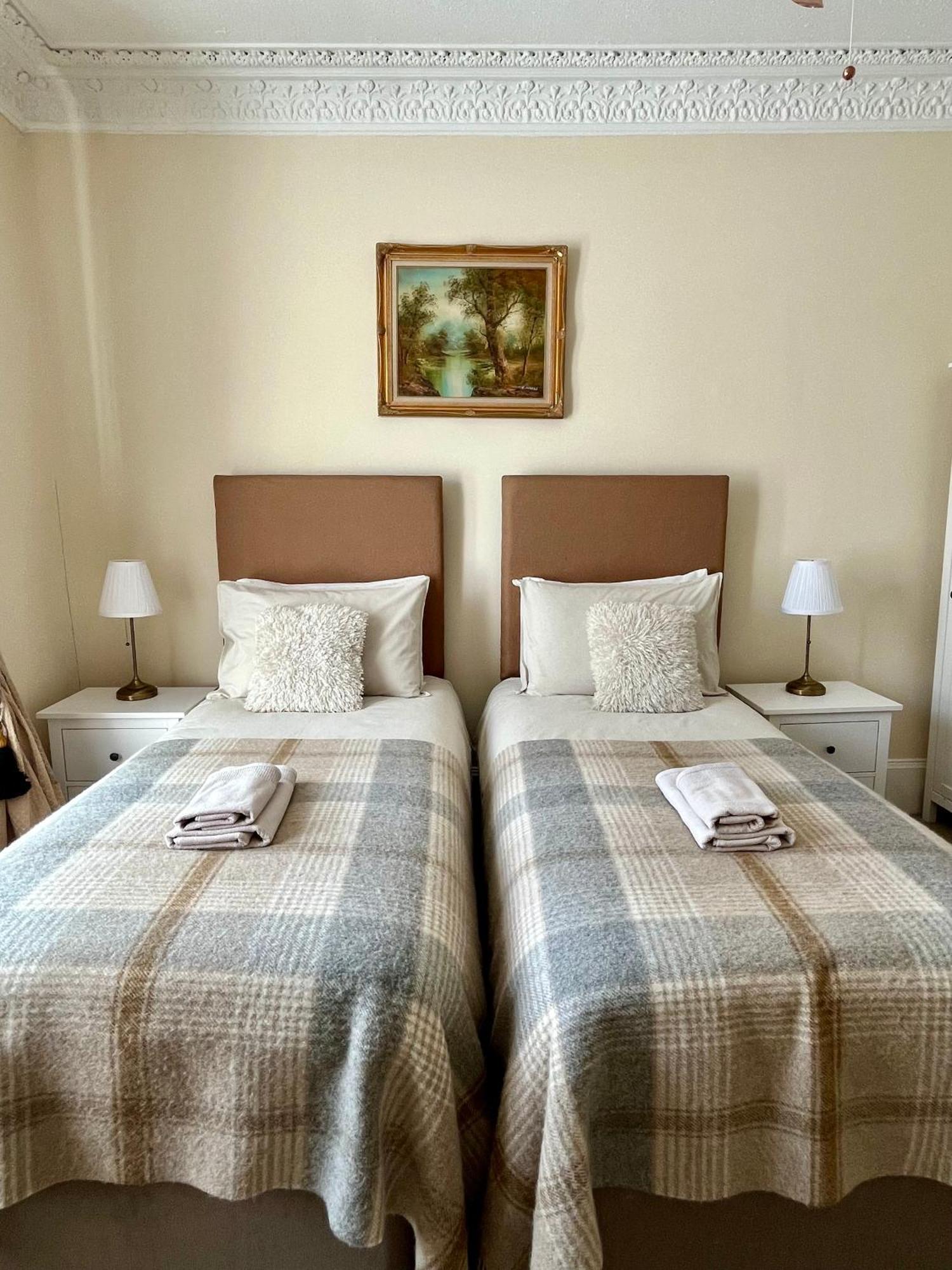 Acorn House คาลเลนเดอร์ ภายนอก รูปภาพ